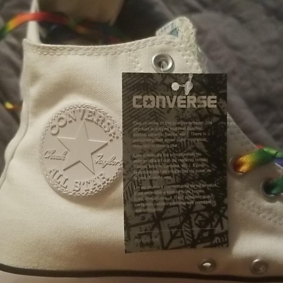 Converse Pride🌈 Collection Sneakers - Picture 5 of 5
